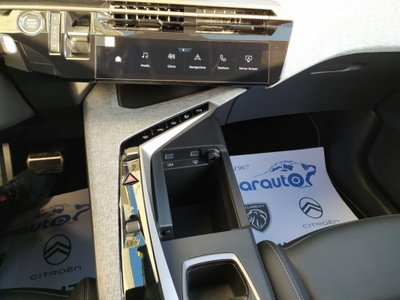 Peugeot 3008 1.2 hybrid GT Exclusive 145cv e-dcs6 (19)