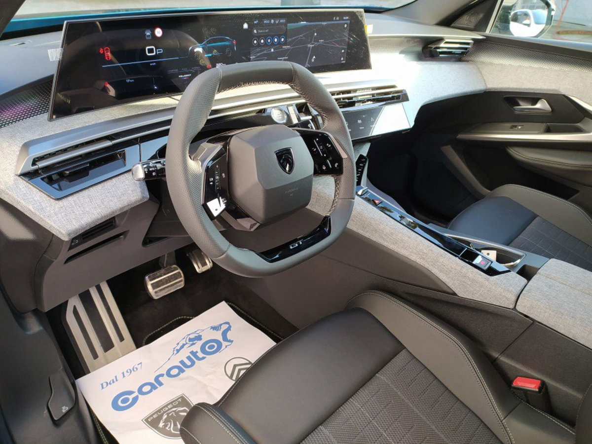 Peugeot 3008 1.2 hybrid GT Exclusive 145cv e-dcs6 (4)