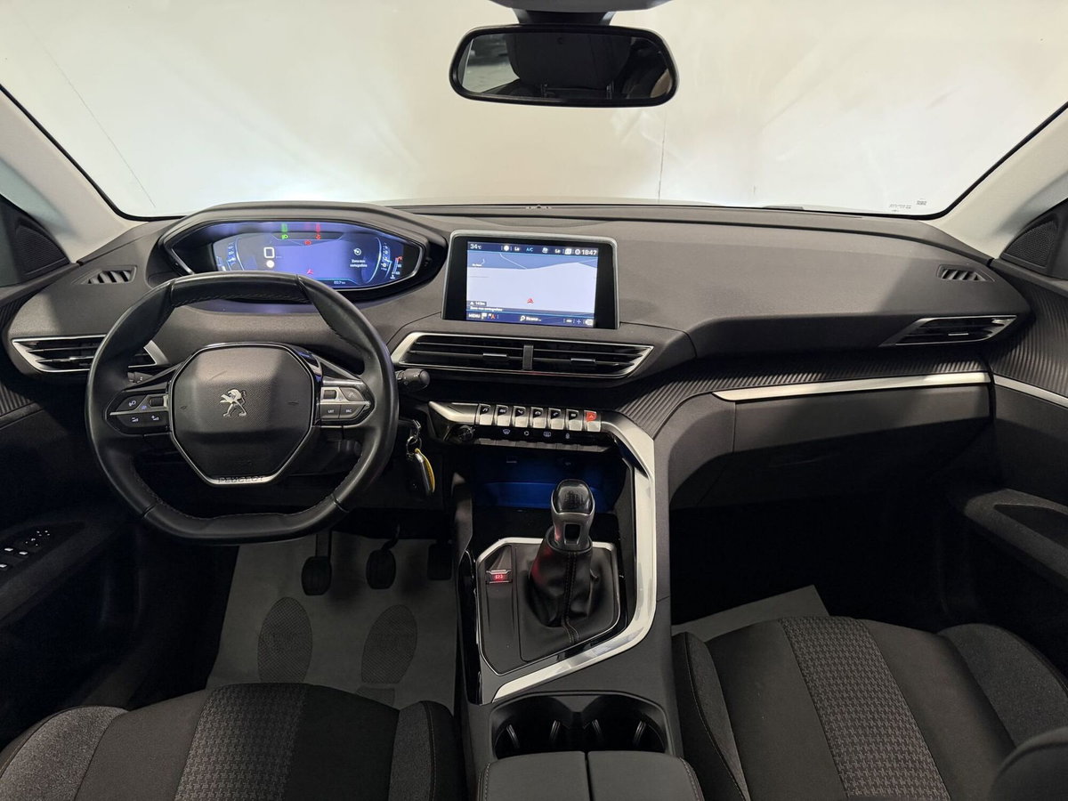 Peugeot 3008 BlueHDi 130 S&S Allure (9)