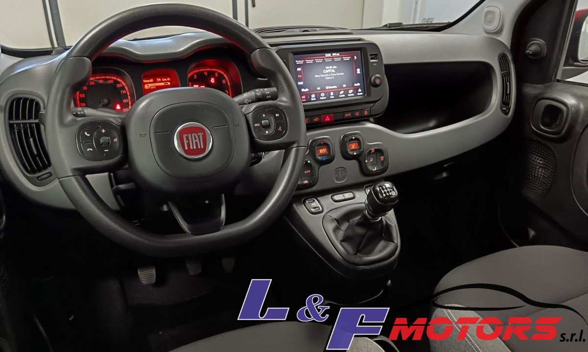 Fiat Panda 1.0 FireFly S&S Hybrid City Cross (14)
