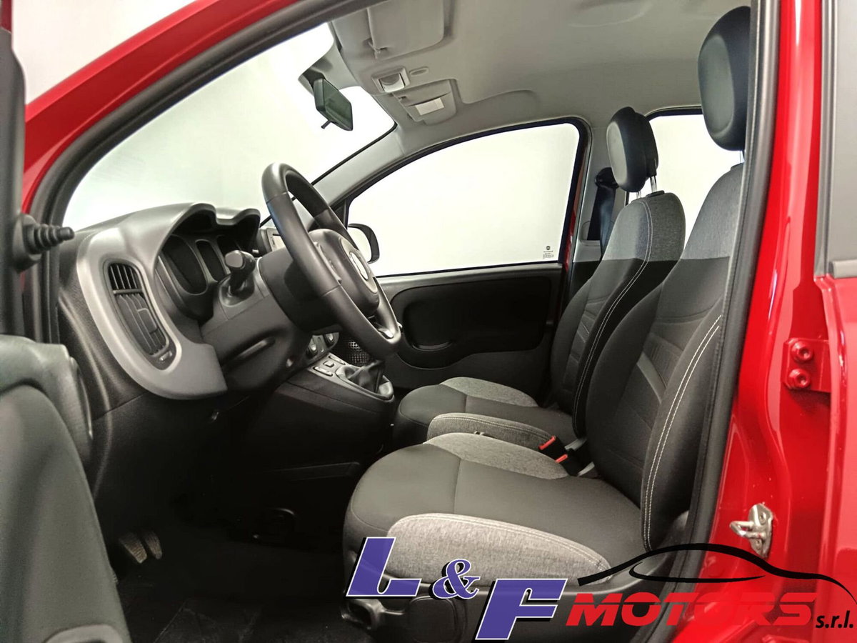 Fiat Panda 1.0 FireFly S&S Hybrid City Cross (17)