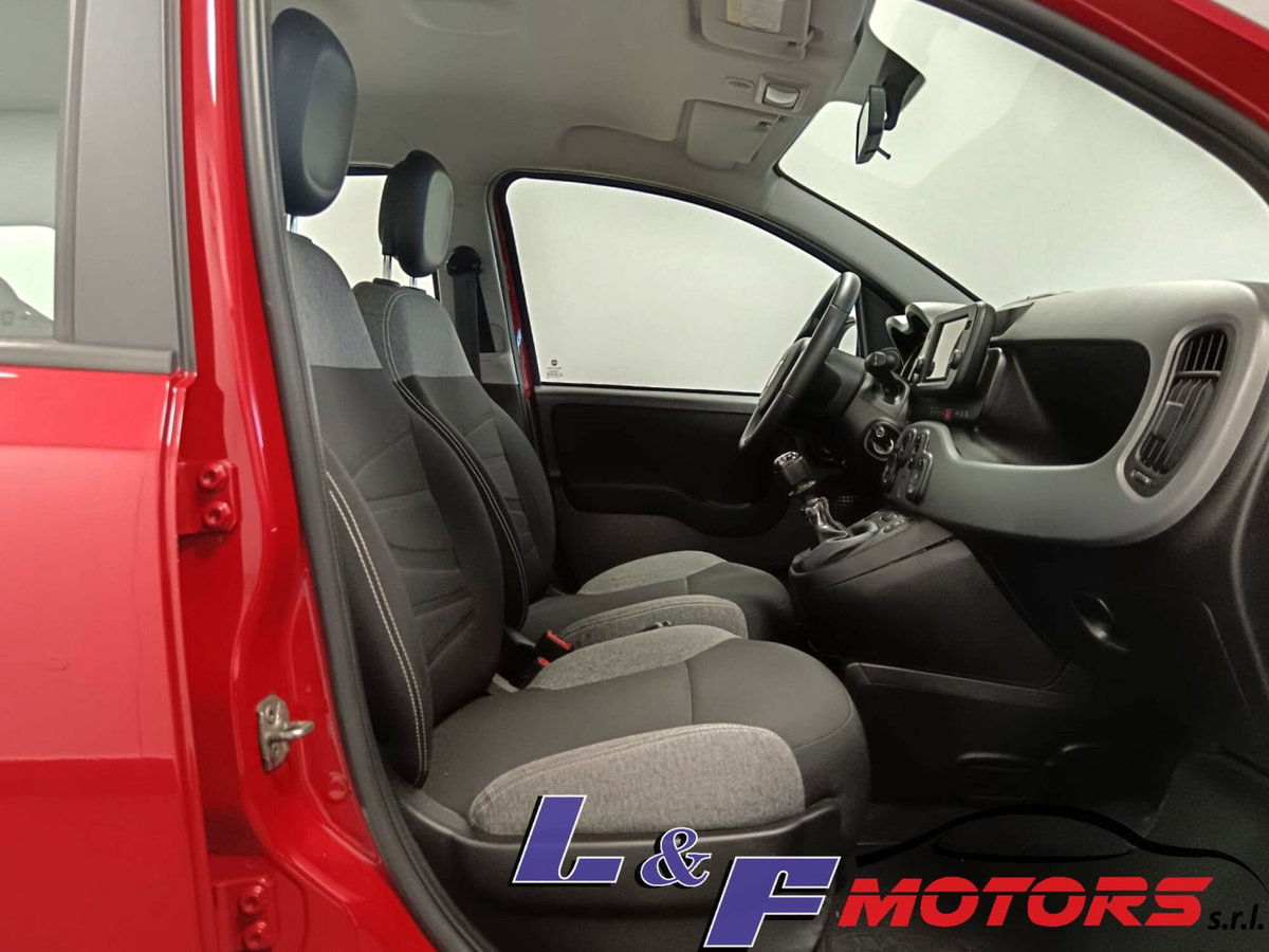 Fiat Panda 1.0 FireFly S&S Hybrid City Cross (19)