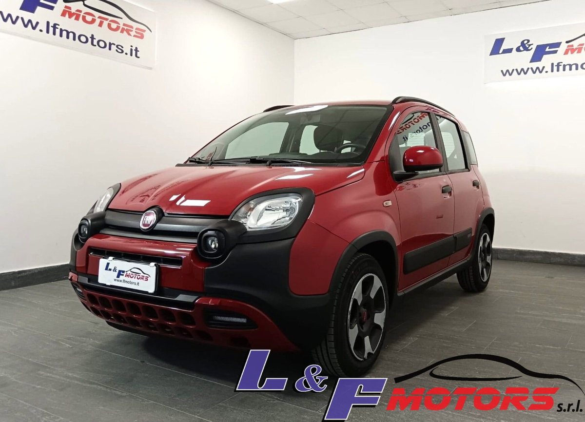 Fiat Panda 1.0 FireFly S&S Hybrid City Cross (2)