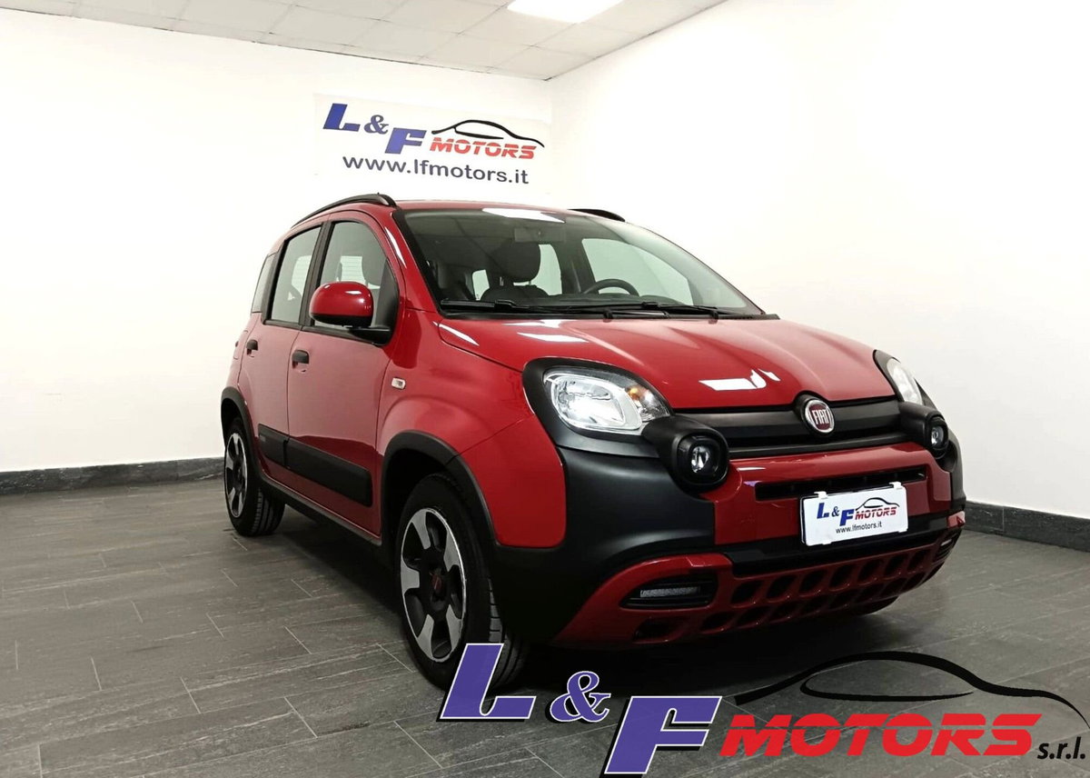 Fiat Panda 1.0 FireFly S&S Hybrid City Cross (4)