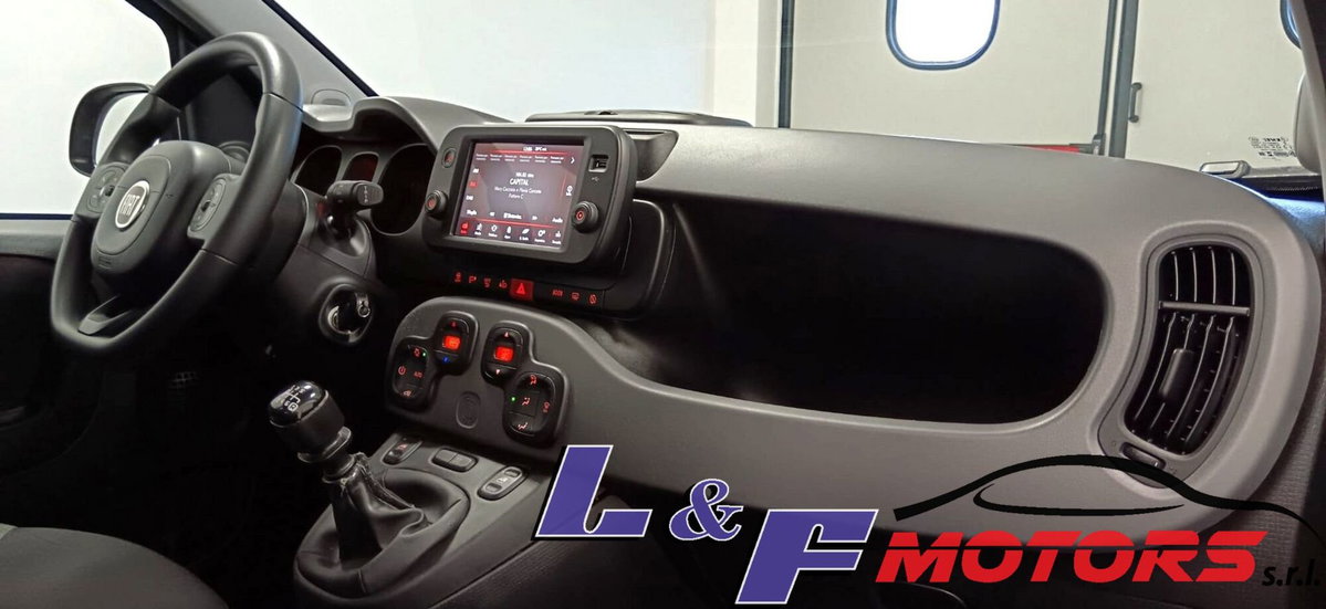 Fiat Panda 1.0 FireFly S&S Hybrid City Cross (9)