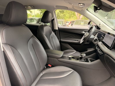Mg HS 1.5 Luxury auto (17)