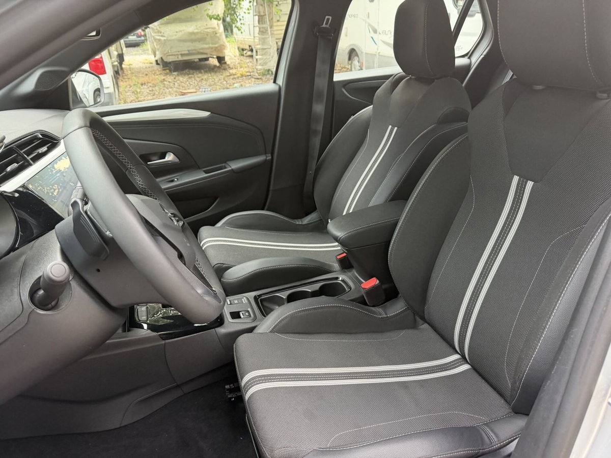 Opel Corsa 1.2 Corsa s&s 100cv at8 (11)
