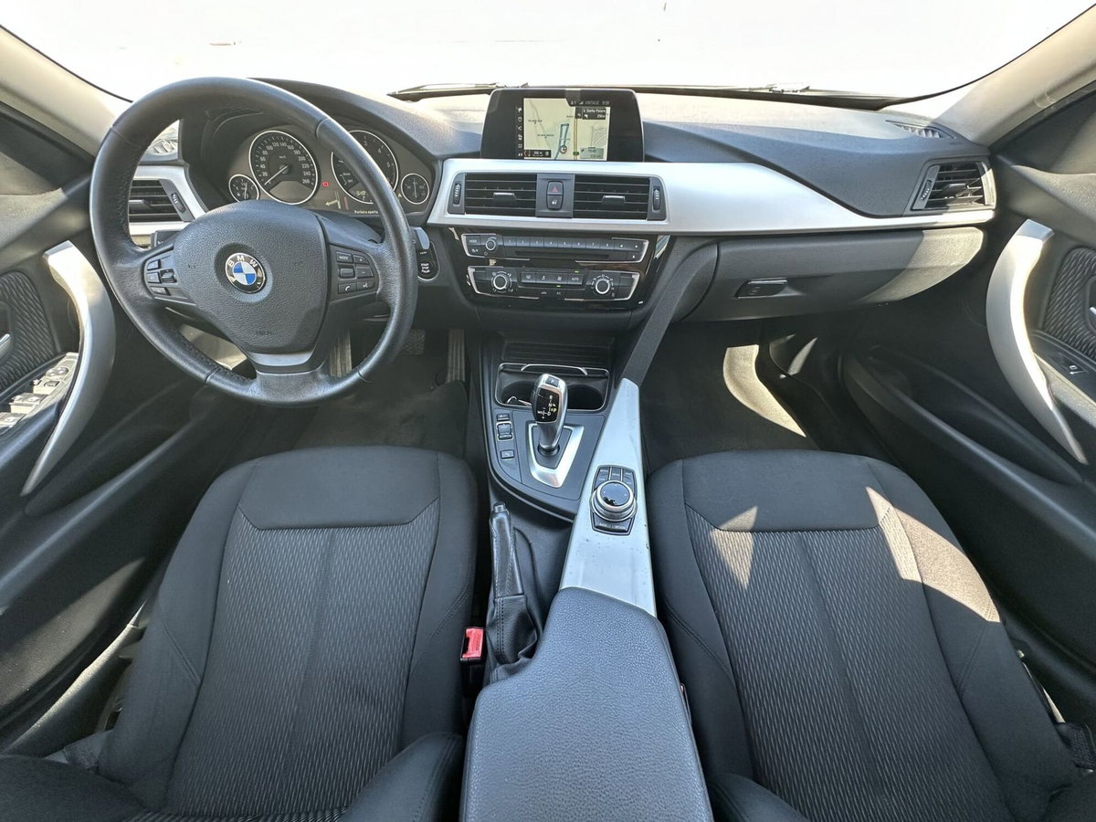 BMW Serie 3 318d Business Advantage (10)