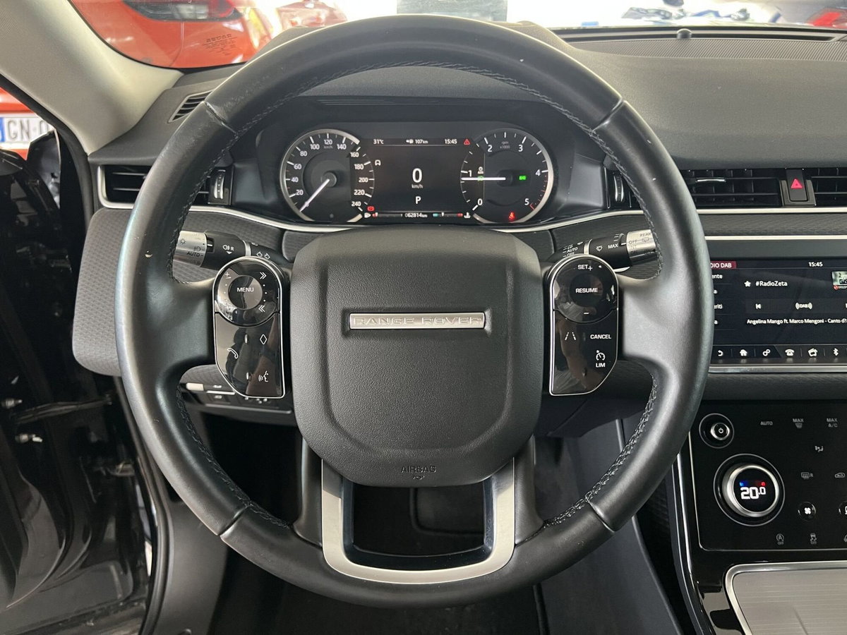 Land Rover Range Rover Evoque 2.0D I4-L.Flw 150 CV AWD Auto R-Dynamic (6)