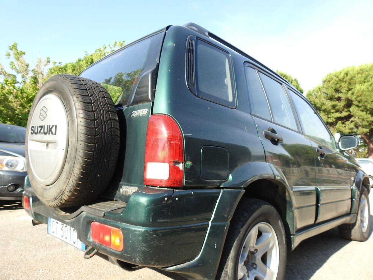 Suzuki Grand Vitara turbodiesel 16V cat S.W. XL-7 (4)