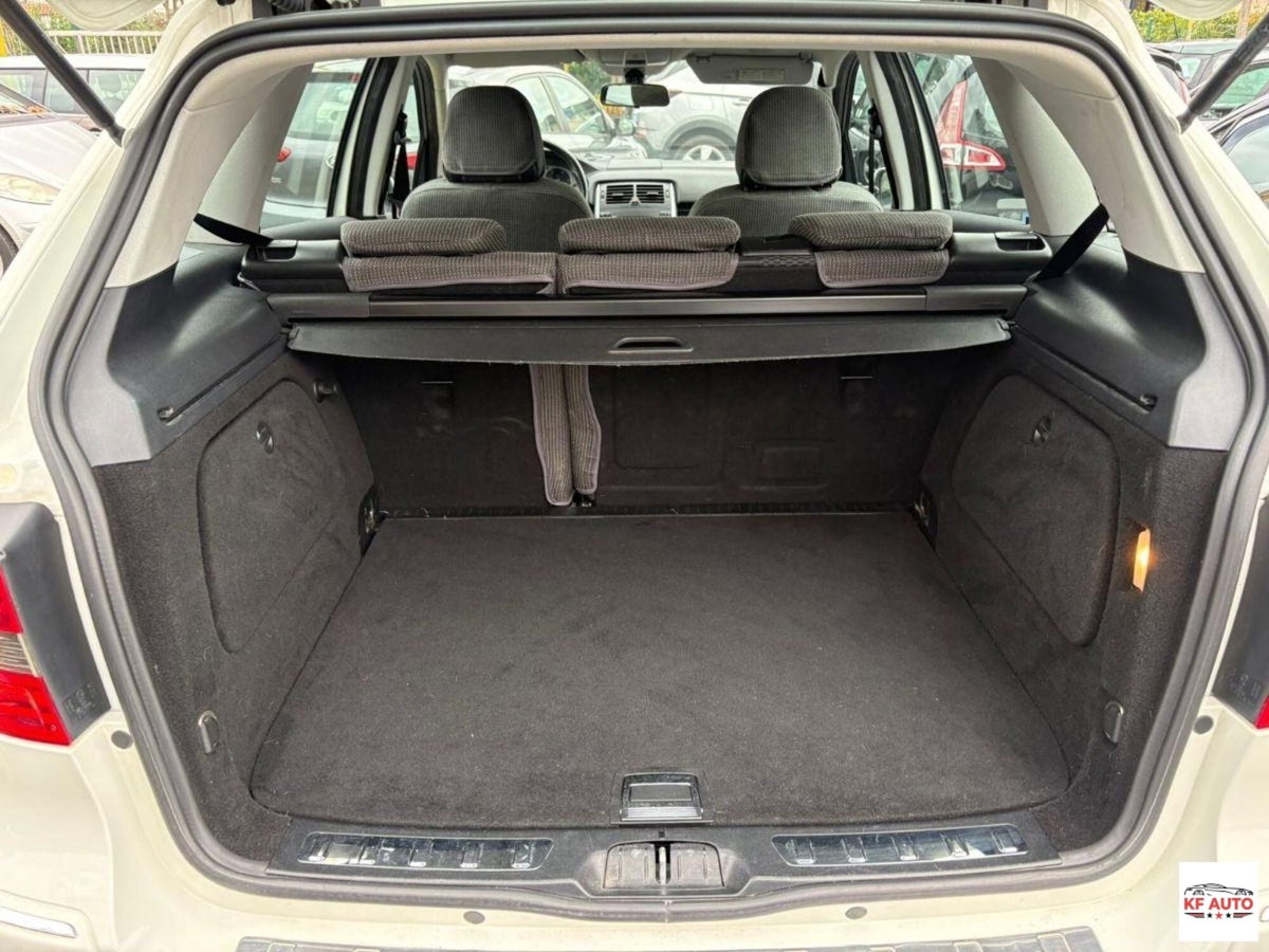 Mercedes-Benz Classe B 180 CDI Sport (11)