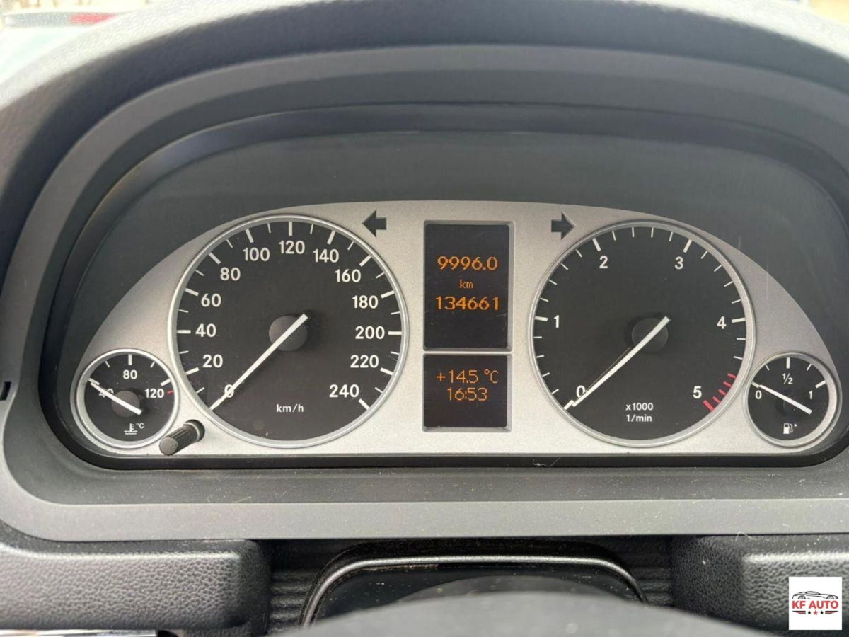 Mercedes-Benz Classe B 180 CDI Sport (15)