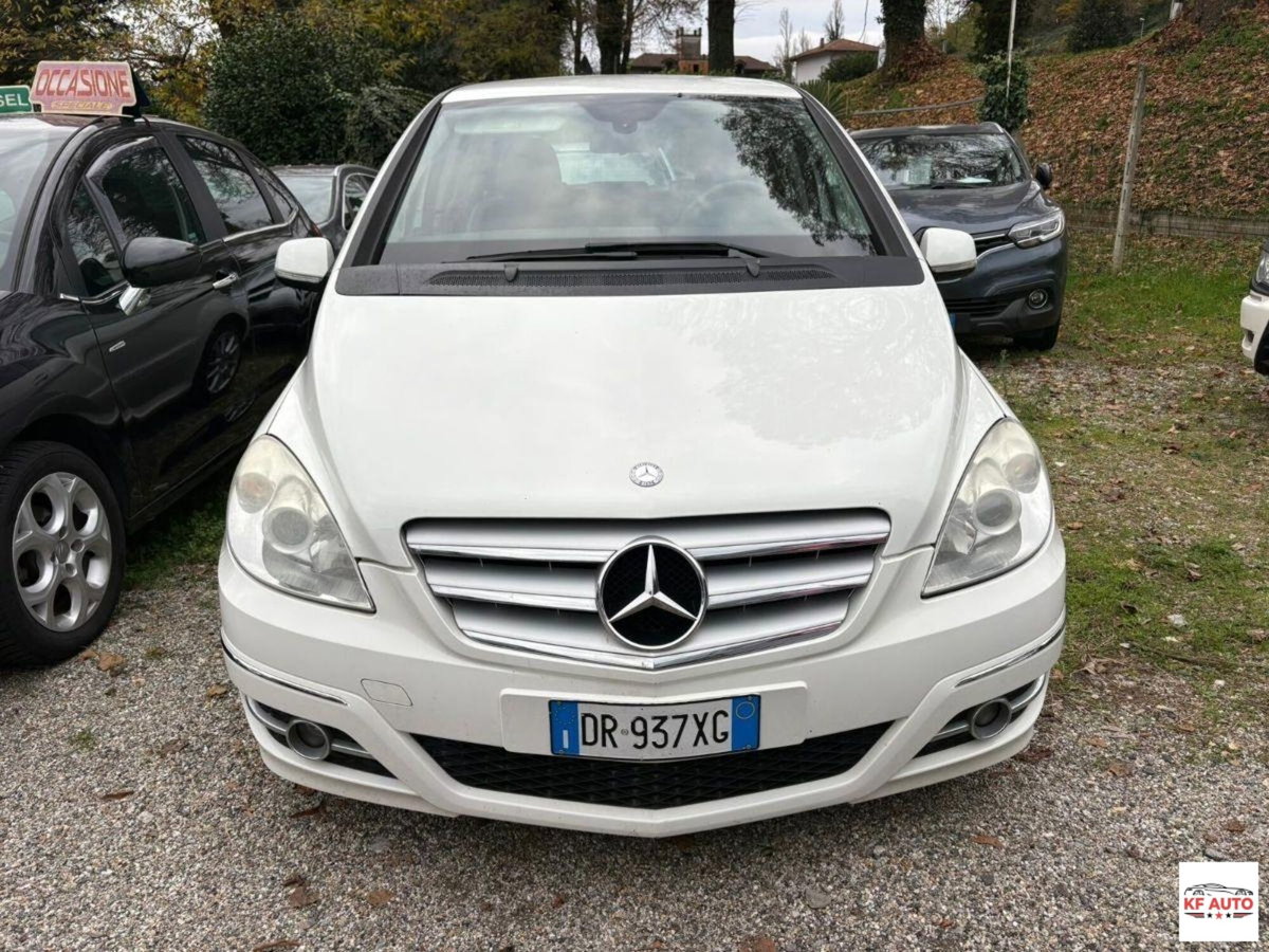 Mercedes-Benz Classe B 180 CDI Sport (2)