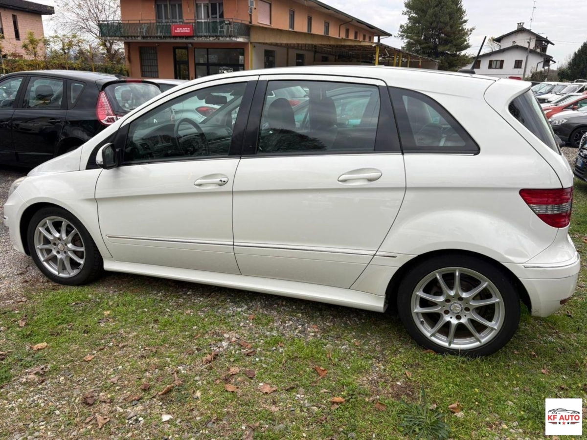 Mercedes-Benz Classe B 180 CDI Sport (5)