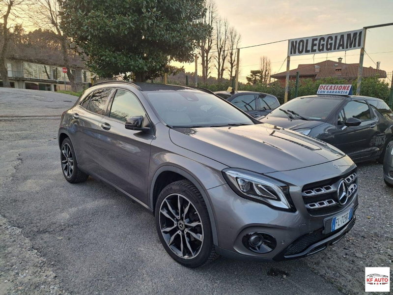 Mercedes-Benz GLA SUV 180 Automatic Premium