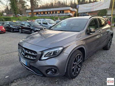 Mercedes-Benz GLA SUV 180 Automatic Premium (2)