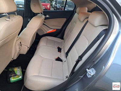 Mercedes-Benz GLA SUV 180 Automatic Premium (20)