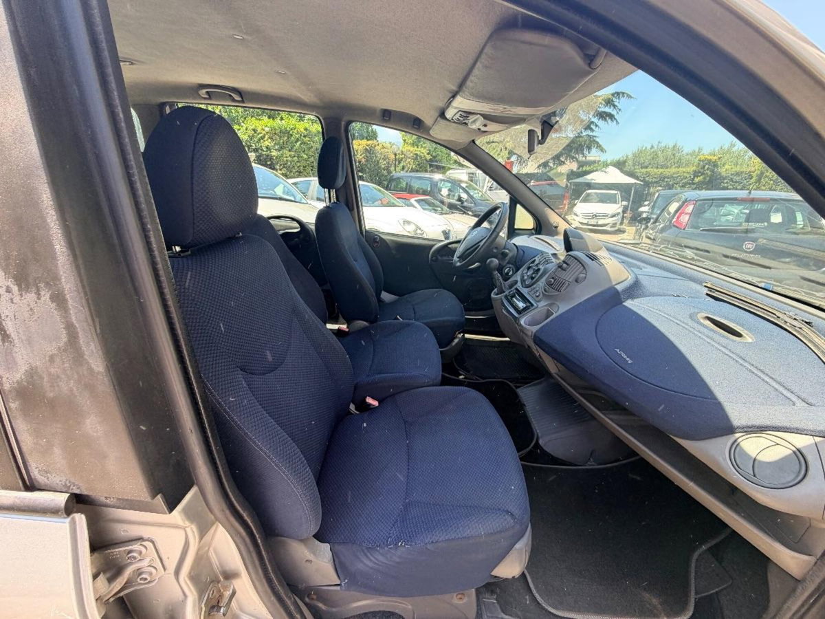 Fiat Multipla 1.6 16V Natural Power Dynamic (4)