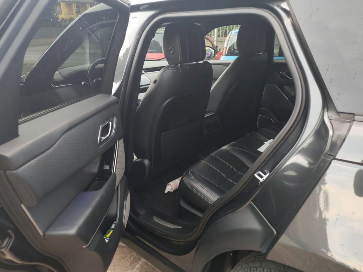 Land Rover Range Rover Velar 2.0D I4 240 CV HSE (8)