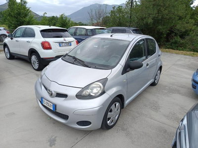 Toyota Aygo 1.0 12V VVT-i 5 porte Deep Ocean Connect (2)