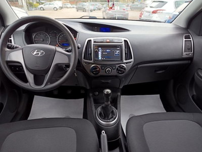Hyundai i20 1.2 5p. Sound Edition (14)