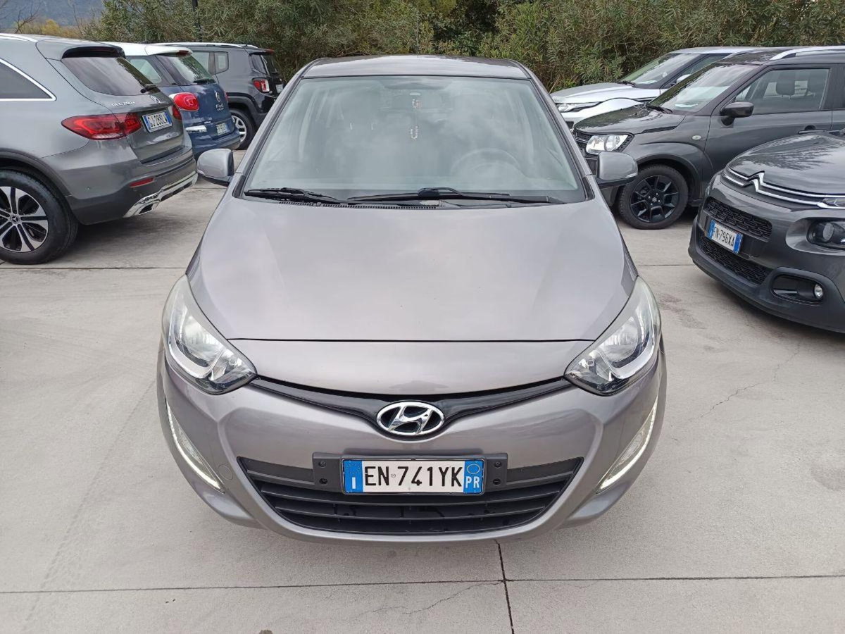 Hyundai i20 1.2 5p. Sound Edition (3)