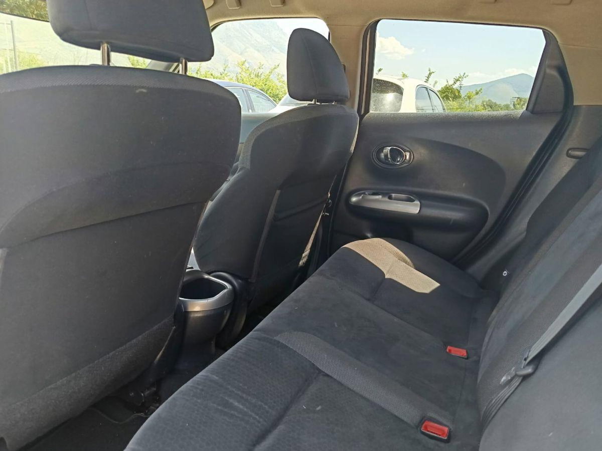 Nissan Juke 1.6 Acenta (13)