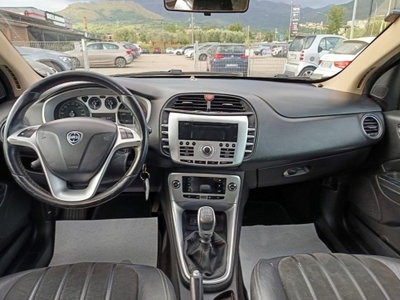 Lancia Delta 1.6 MJT DPF Gold (14)