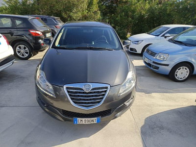 Lancia Delta 1.6 MJT DPF Gold (3)