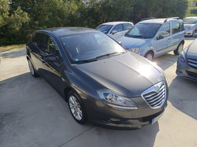 Lancia Delta 1.6 MJT DPF Gold (5)