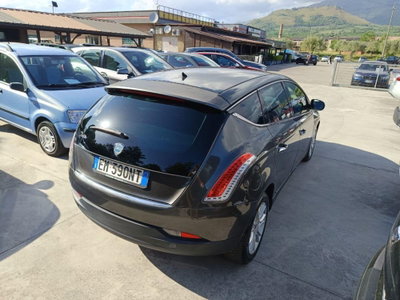 Lancia Delta 1.6 MJT DPF Gold (6)