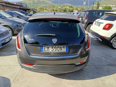 Lancia Delta 1.6 MJT DPF Gold (8)