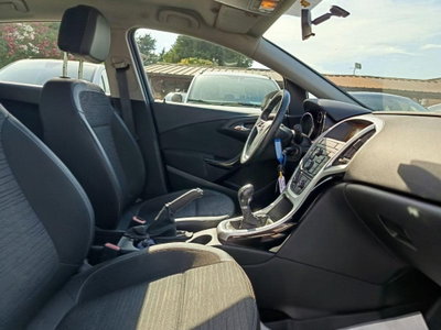 Opel Astra 1.4 Turbo 140CV 4 porte GPL Tech Cosmo (16)