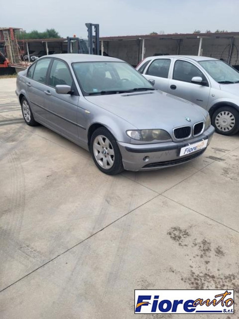 BMW Serie 3 320d turbodiesel cat 4 porte Eletta