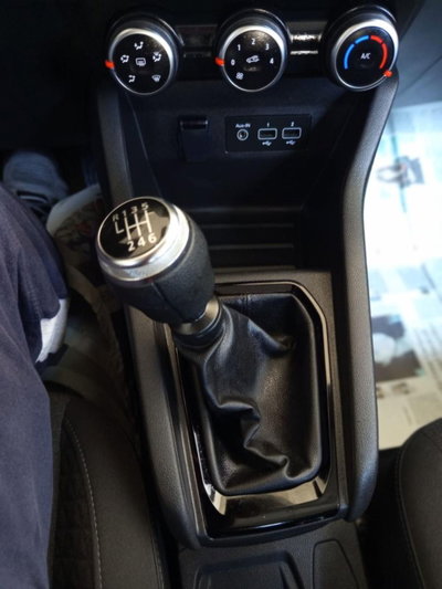 Renault Clio TCe 90 CV 5 porte Equilibre (19)