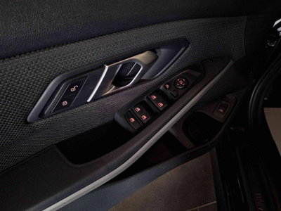 BMW Serie 3 Touring 316d  Business Advantage aut. (20)