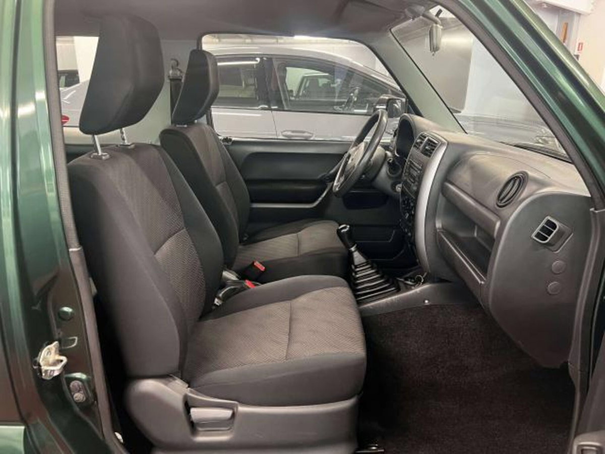 Suzuki Jimny 1.3 4WD Evolution (6)