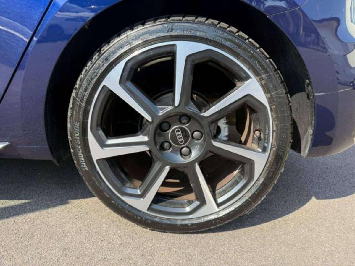 Audi A1 Sportback 30 1.0 tfsi S Line Edition 116cv s-tronic (14)