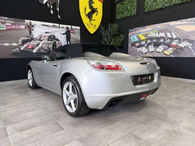 Opel GT 2.0 Turbo 16V (7)
