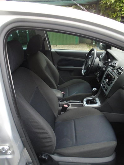 Ford Focus 1.6 TDCi (90CV) 5p. (11)