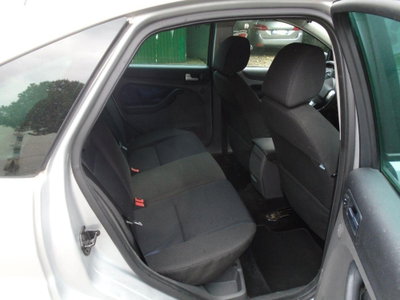 Ford Focus 1.6 TDCi (90CV) 5p. (12)