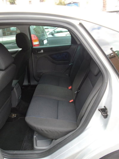 Ford Focus 1.6 TDCi (90CV) 5p. (14)