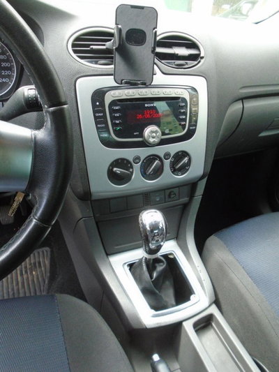 Ford Focus 1.6 TDCi (90CV) 5p. (8)