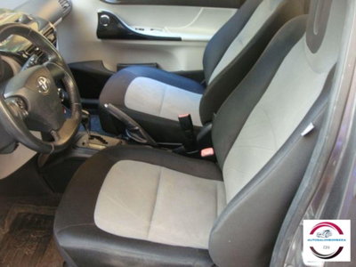 Toyota iQ 1.0 CVT Lounge (10)
