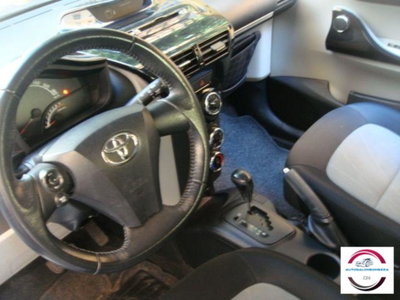 Toyota iQ 1.0 CVT Lounge (11)