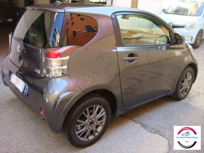 Toyota iQ 1.0 CVT Lounge (5)