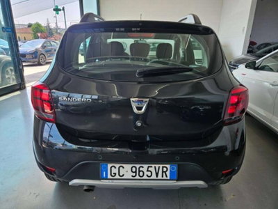 Dacia Sandero Stepway 1.0 TCe 100CV ECO-G 15th Anniversary (5)