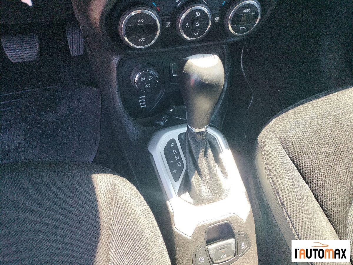 Jeep Renegade 2.0 Mjt 140CV 4WD Active Drive Limited (11)