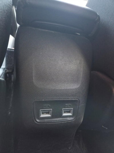 Peugeot 2008 BlueHDi 130 S&S EAT8 GT Pack (15)