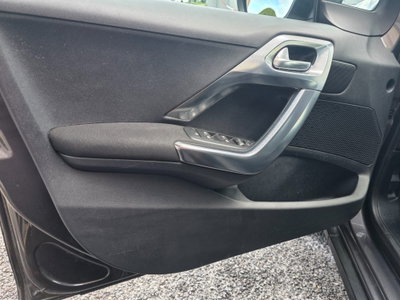 Peugeot 2008 100 Allure (3)